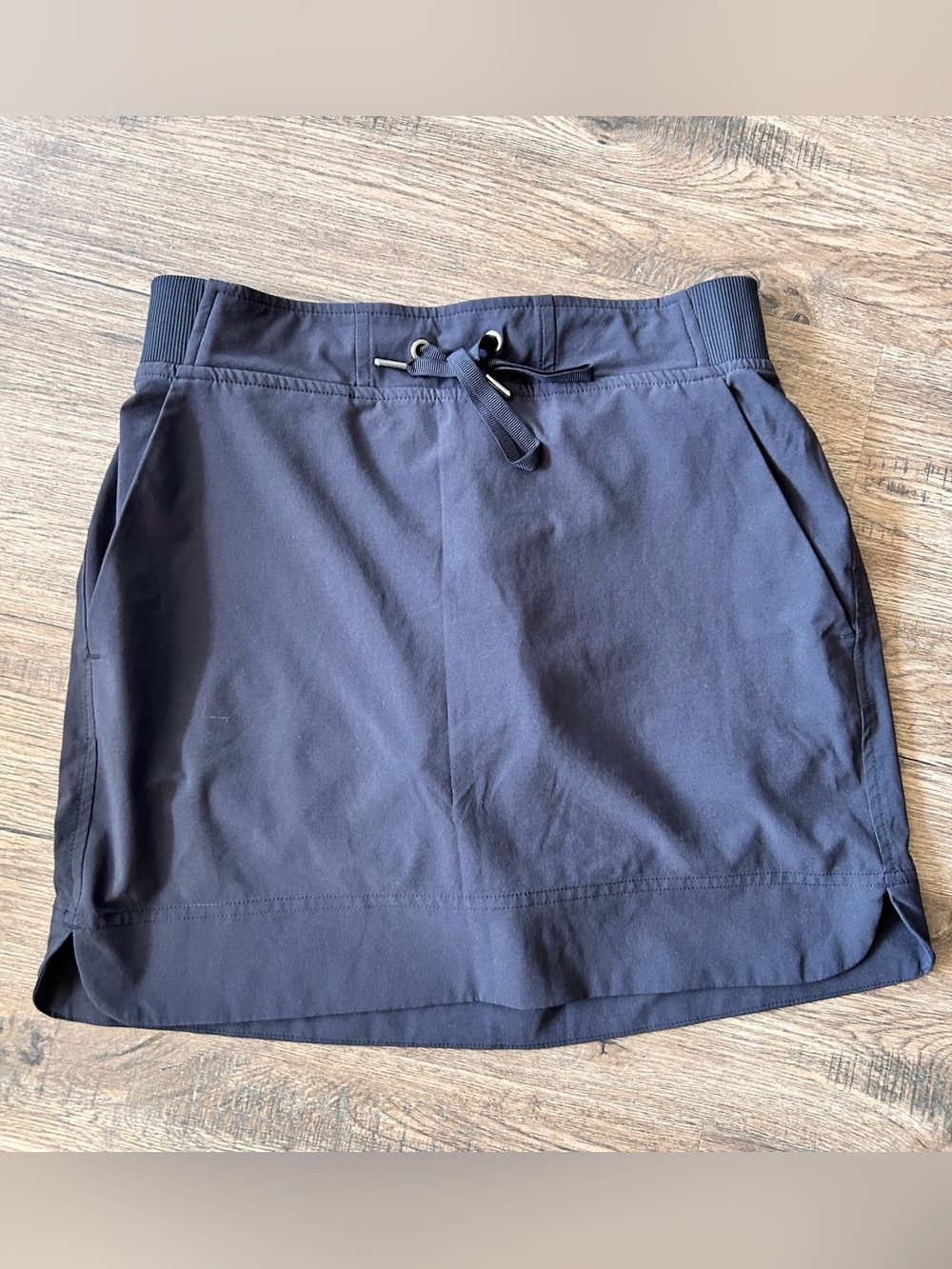 Athleta |Black Pull-On Athletic Skort sz 2
